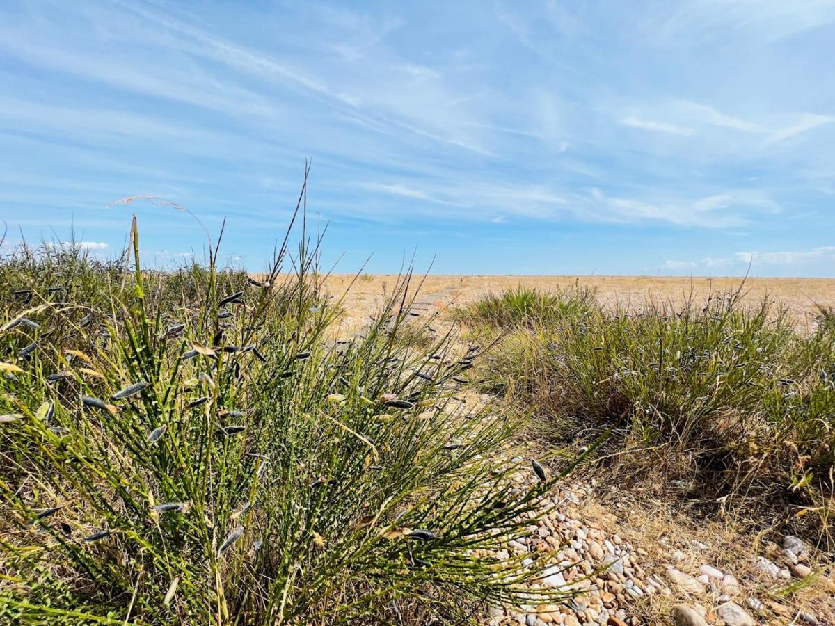 Pass The Keys Fabulous Beach Front Holiday Location Lydd Luaran gambar